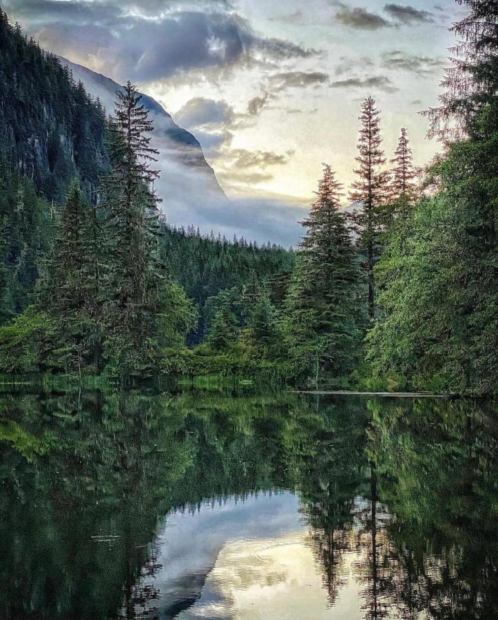 Stewart Mountain Lodge Екстериор снимка